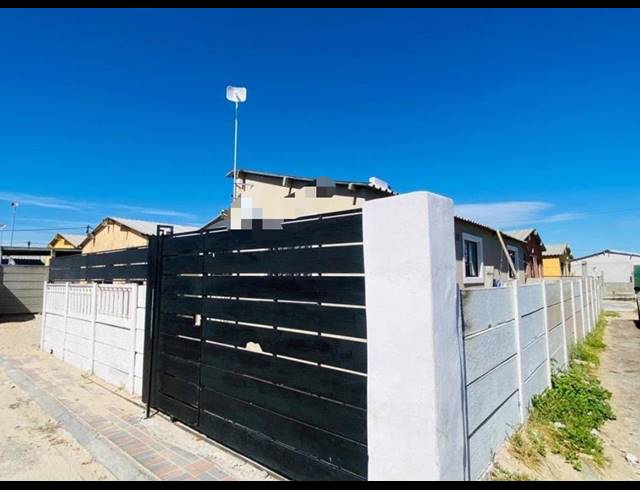 3 BEDROOM FREEHOLD FOR SALE IN KUYASA